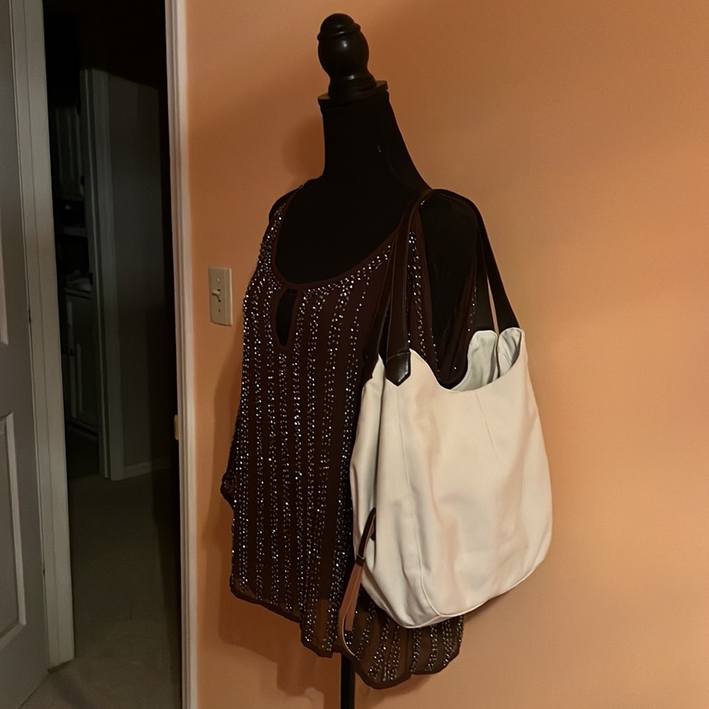 - White Hobo Canvas Bag - Picture 8 of 8
